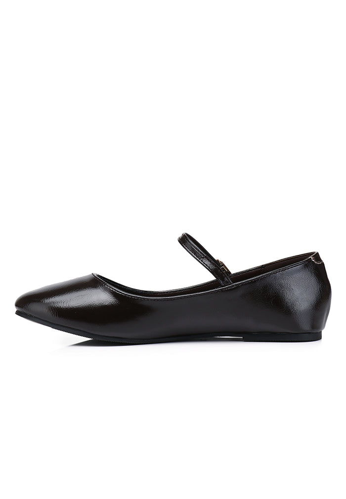 Aelia Rounded Toe Flats & Ballerina (Chocolate)