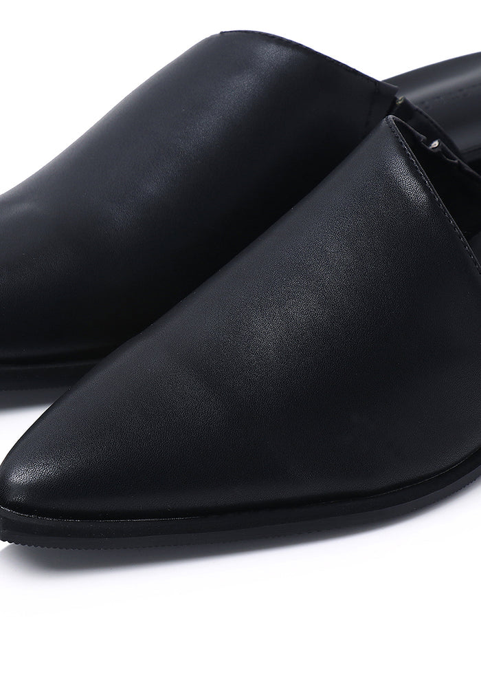 Aira Slip On Sandals (Black)