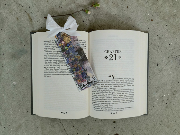 Bloom Charm Bookmark | Signature Designs