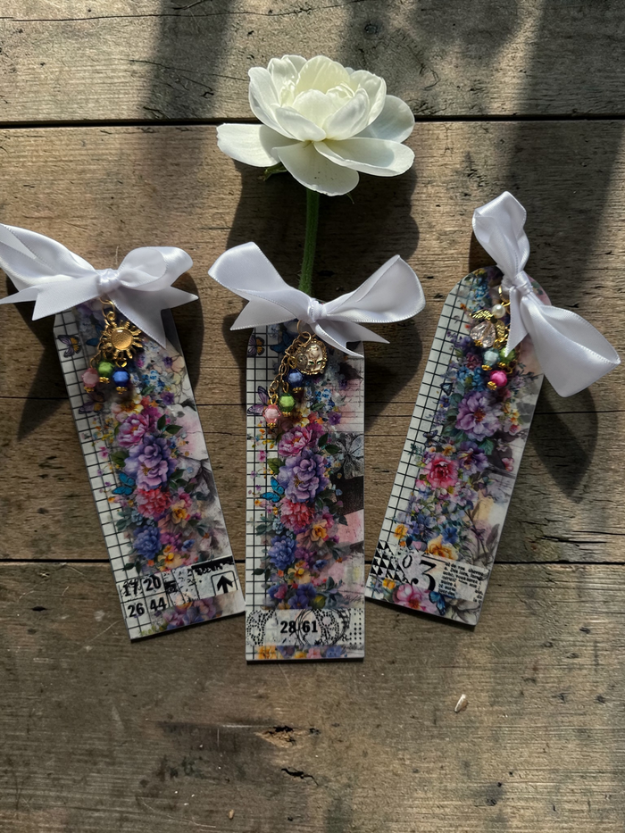 Bloom Charm Bookmark | Signature Designs