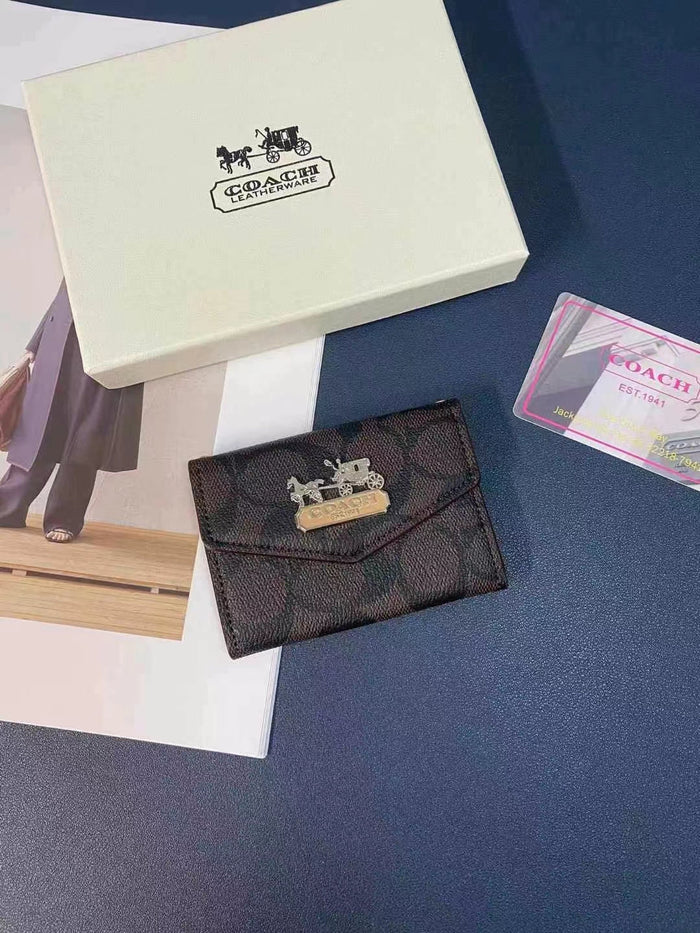 Elegant Wallet – Timeless Style & Functionality