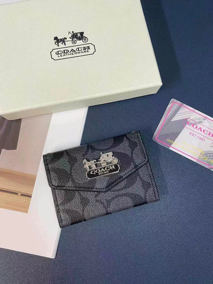 Elegant Wallet – Timeless Style & Functionality