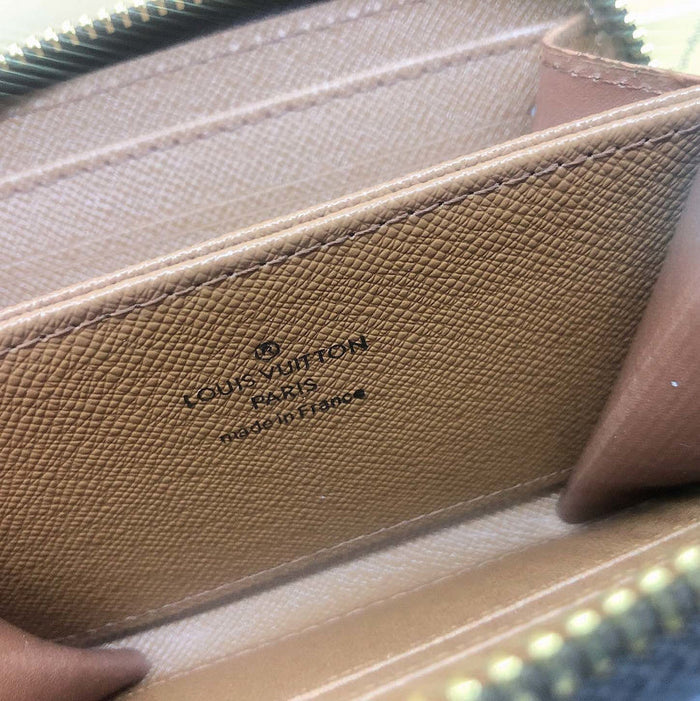 Fashion zipper wallet