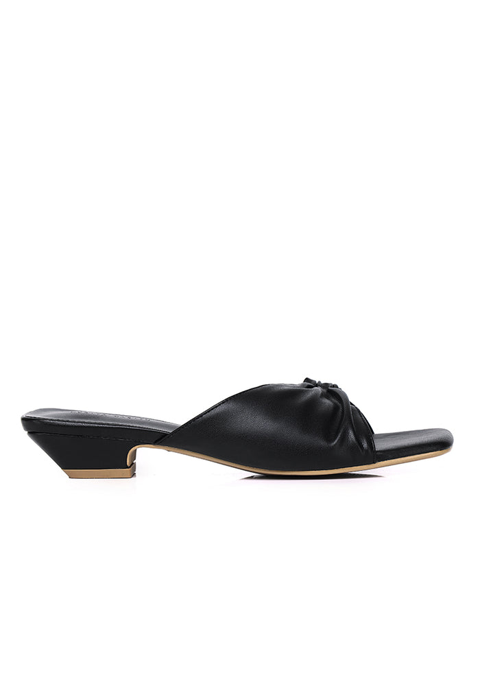 Hilya Pleated Square Toe Heels (Black)
