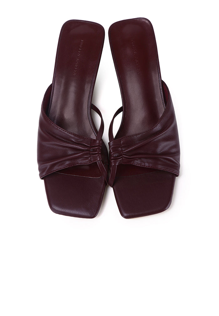 Hilya Pleated Square Toe Heels (Burgundy)