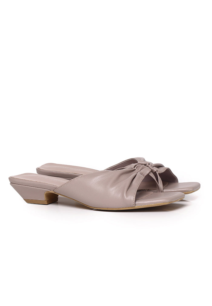 Hilya Pleated Square Toe Heels (Nude)