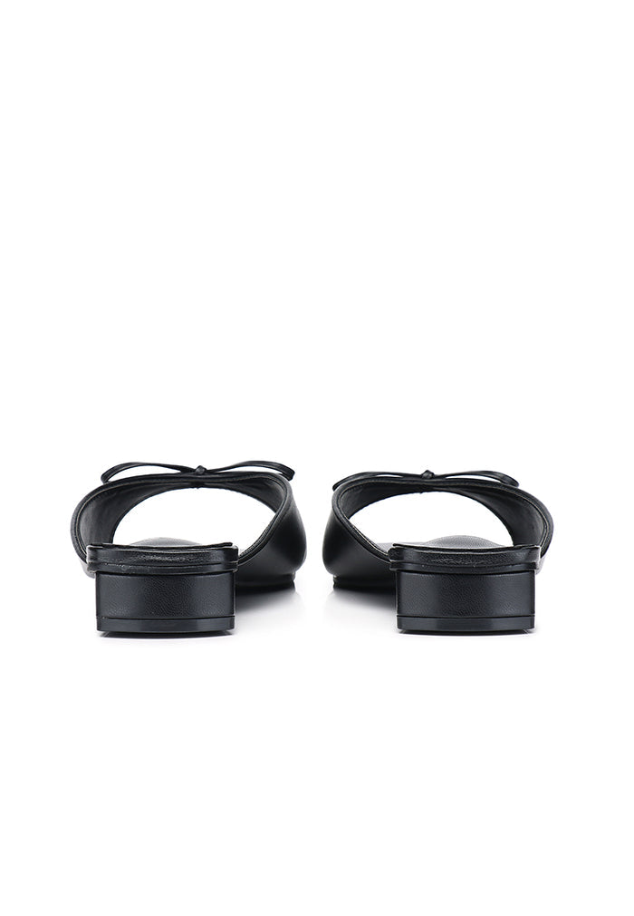 Kinsley Sandals (Black)