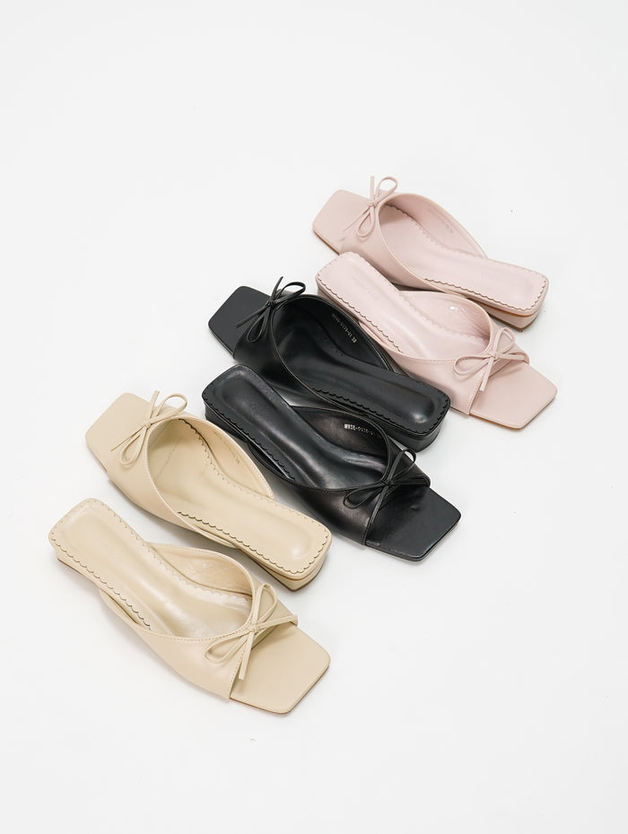 Kinsley Sandals (Pink)