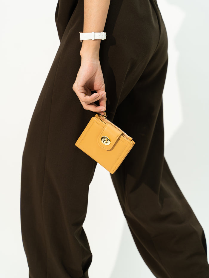 Lizzy Turn-Lock Top Zip Mini Wallet (Burlywood)