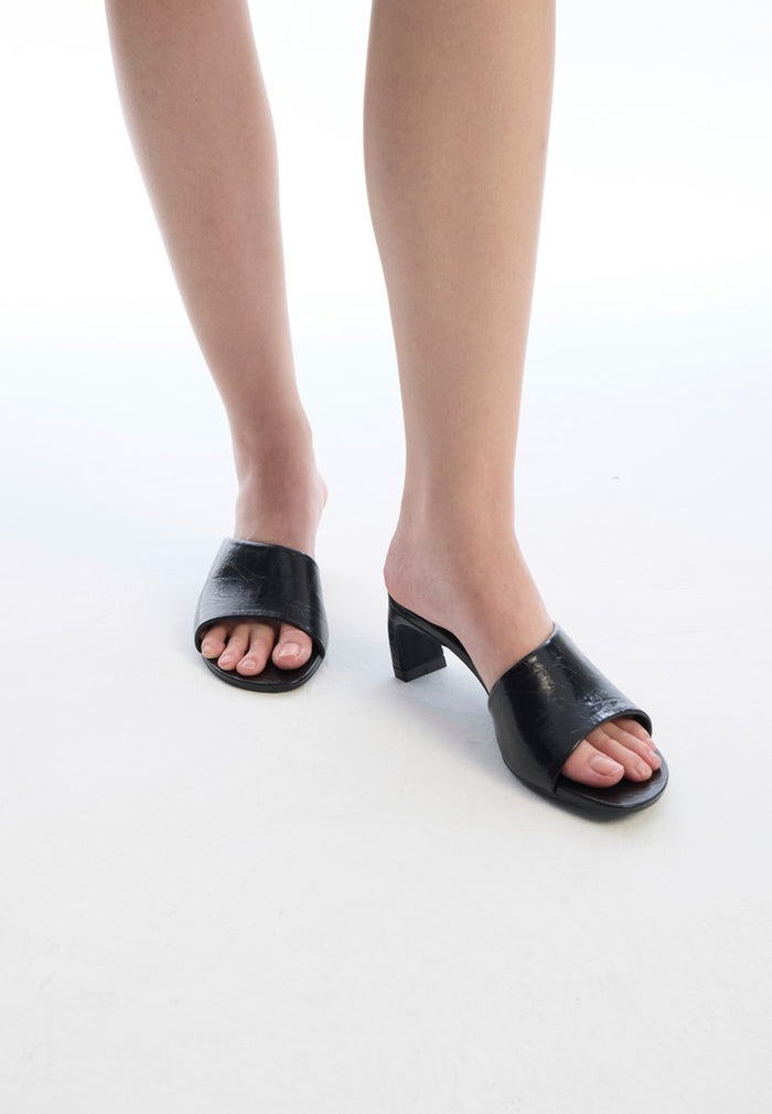Marcela Heeled Sandals (Black)