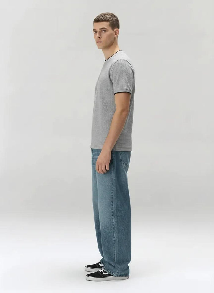 Men Aluminium Solid Round Neck T-shirt