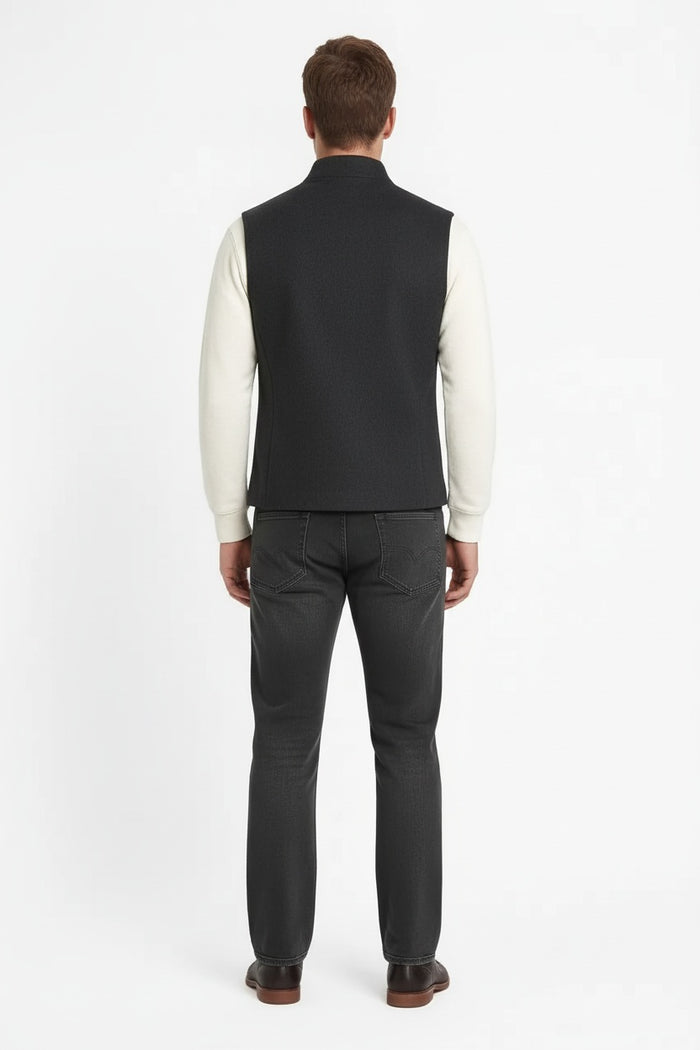 Men Black Solid Mandarin Neck Sweatshirt