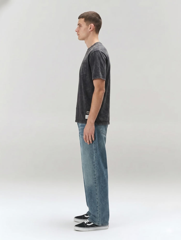 Men Black Solid Round Neck T-shirt