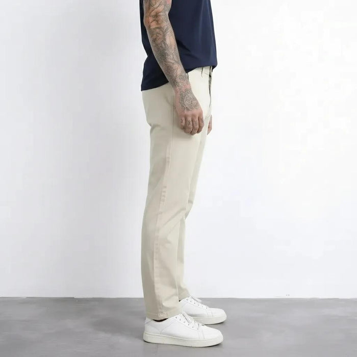 Men Cream Solid Regular Fit Trouser
