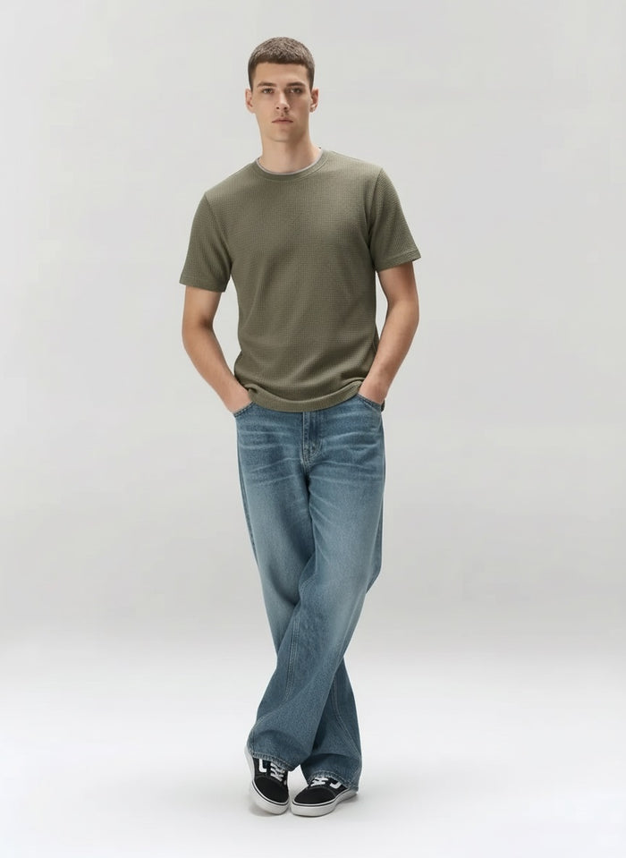 Men Olive Solid Round Neck T-shirt