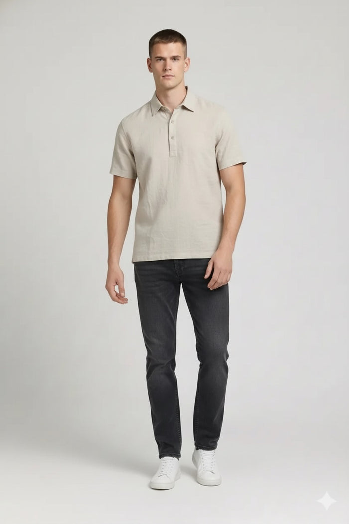 Men Onyx Solid Polo Collar T-shirt