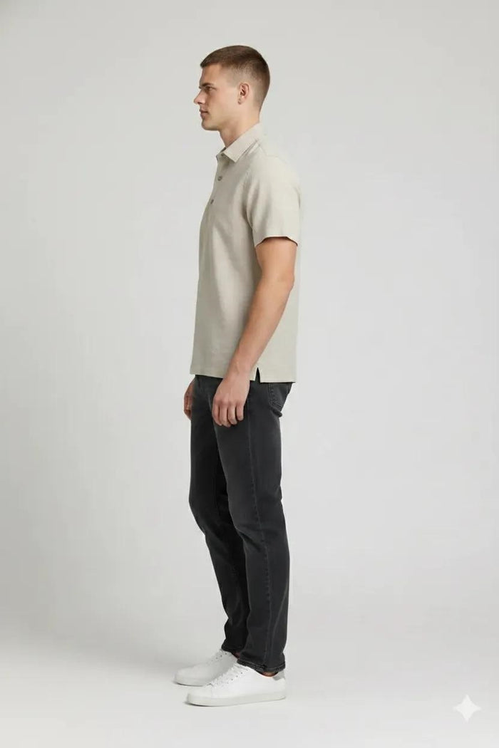 Men Onyx Solid Polo Collar T-shirt