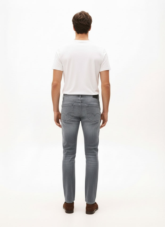 Men Slim Fit Mid-Rise Light Fade Stretchable Jeans