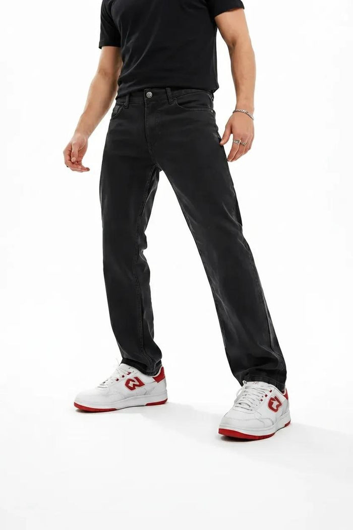 Men Slim Fit Mid-Rise Stretchable Jeans