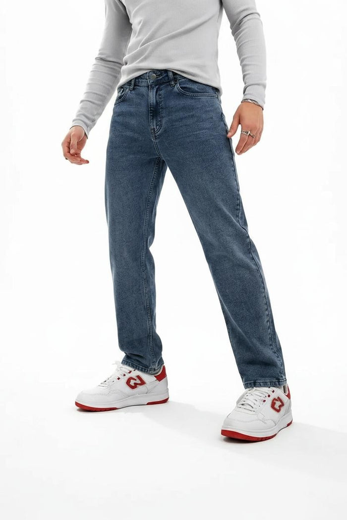 Men Straight Fit Mid-Rise Light Fade Stretchable Jeans