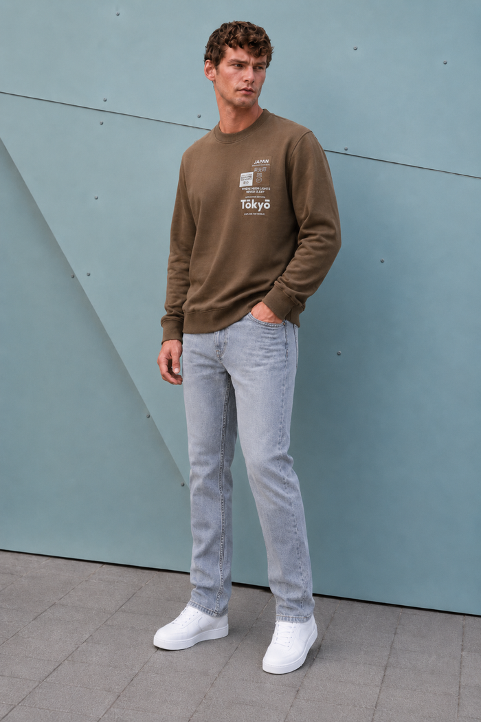 Men's Regular Fit Cocoa Brown Brushed Cotton Fleece Sweatshirt with Tokyo Graphic Print