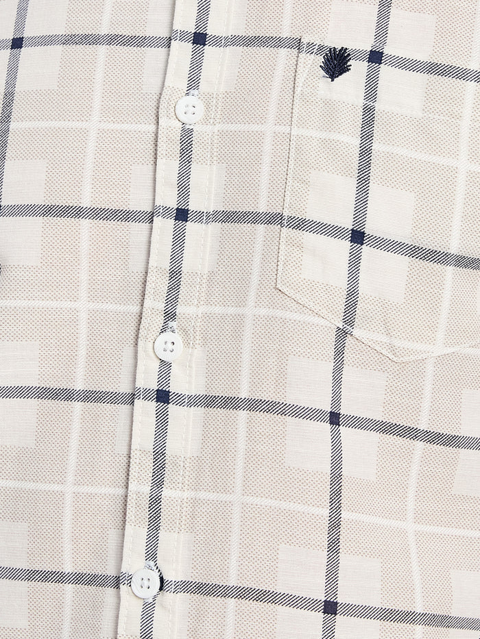 METTLE Men Opaque Checked Casual Shirt