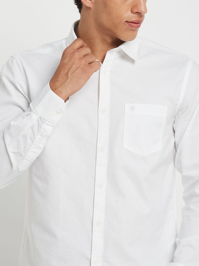 METTLE Men Solid Spread Collar Cotton Casual Shirt