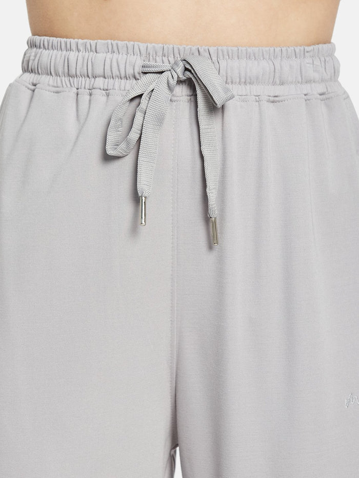 METTLE Women Cotton Mid Rise Track Regular Fit Pants