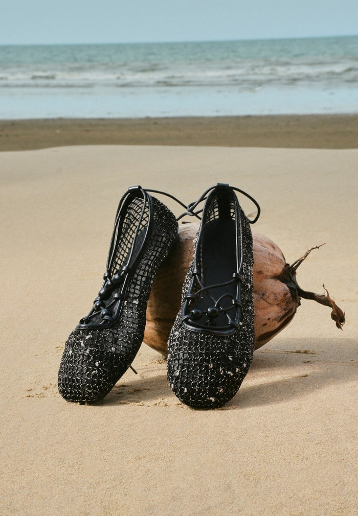 Nyla Strappy Ballerina Flats (Black)