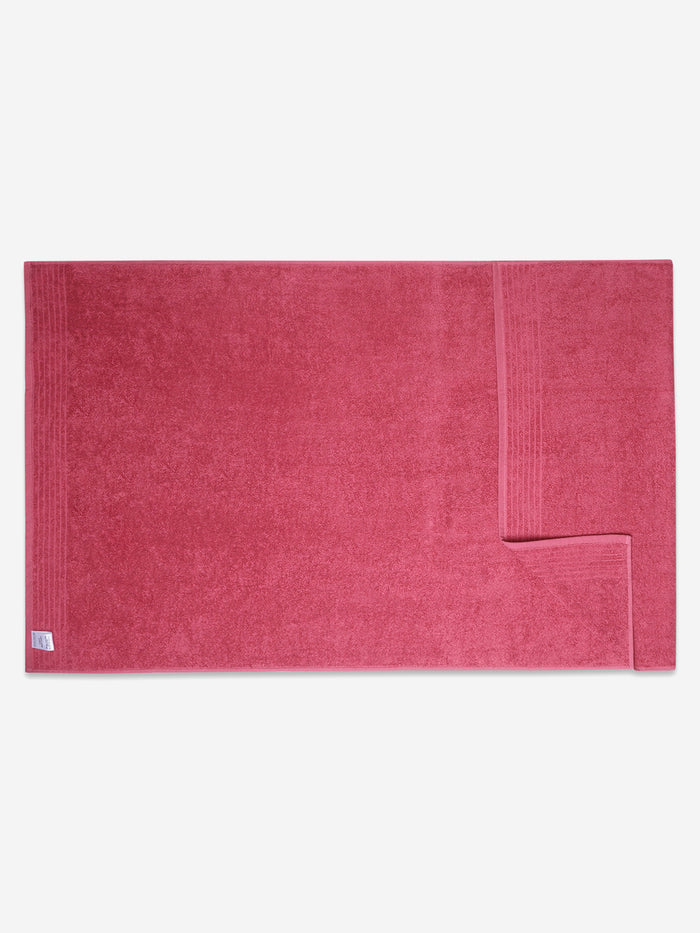 Premium Raspberry Bath Towel | Ultra-Soft Plush Terry Cloth, Highly Absorbent