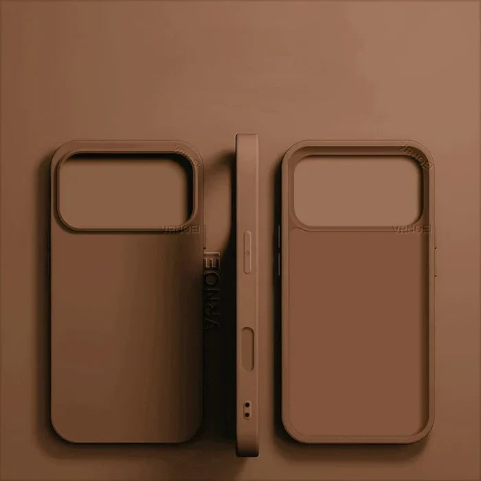light brown / iPhone 15