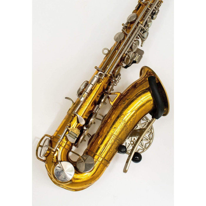 frontal alto saxophone in wallmount  Samba Bronze on white wall by Locoparasaxo.com