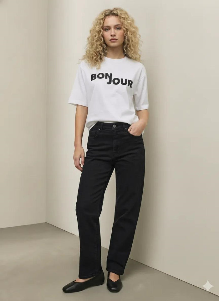 Women Black Straight Fit Mid-Rise Stretchable Jeans