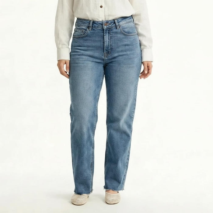 Women Ice Straight Fit Mid-Rise Light Fade Stretchable Jeans
