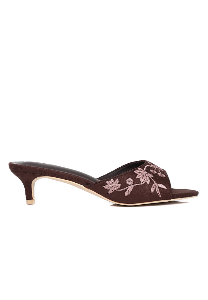 Zana Embroided Kitten Heels (Espresso)