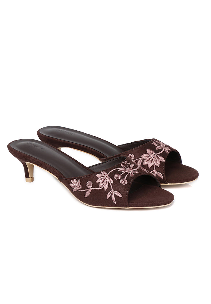 Zana Embroided Kitten Heels (Espresso)